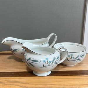 Johnson Bros Snowhite servingware